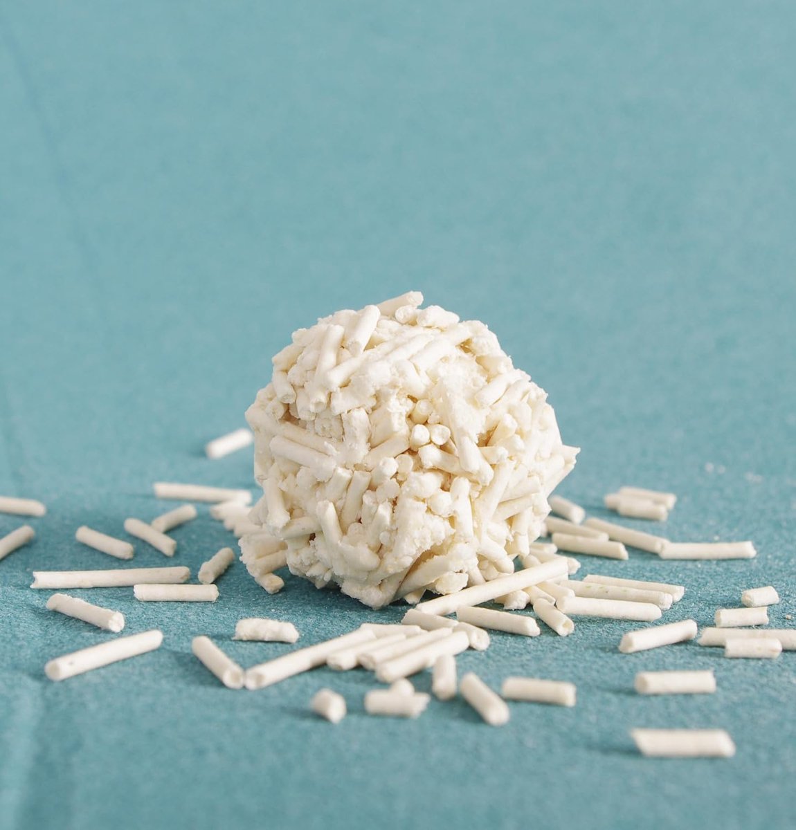 Miniatuur van productfoto 4 van Kattenbakvulling Tofu - Plakkerige korrels - Hygiënisch voor kat - Klonterend en stofvrij - 2.5 kg - Natuurlijk
