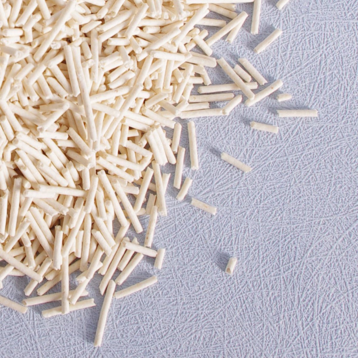 Miniatuur van productfoto 6 van Kattenbakvulling Tofu - Plakkerige korrels - Hygiënisch voor kat - Klonterend en stofvrij - 2.5 kg - Natuurlijk